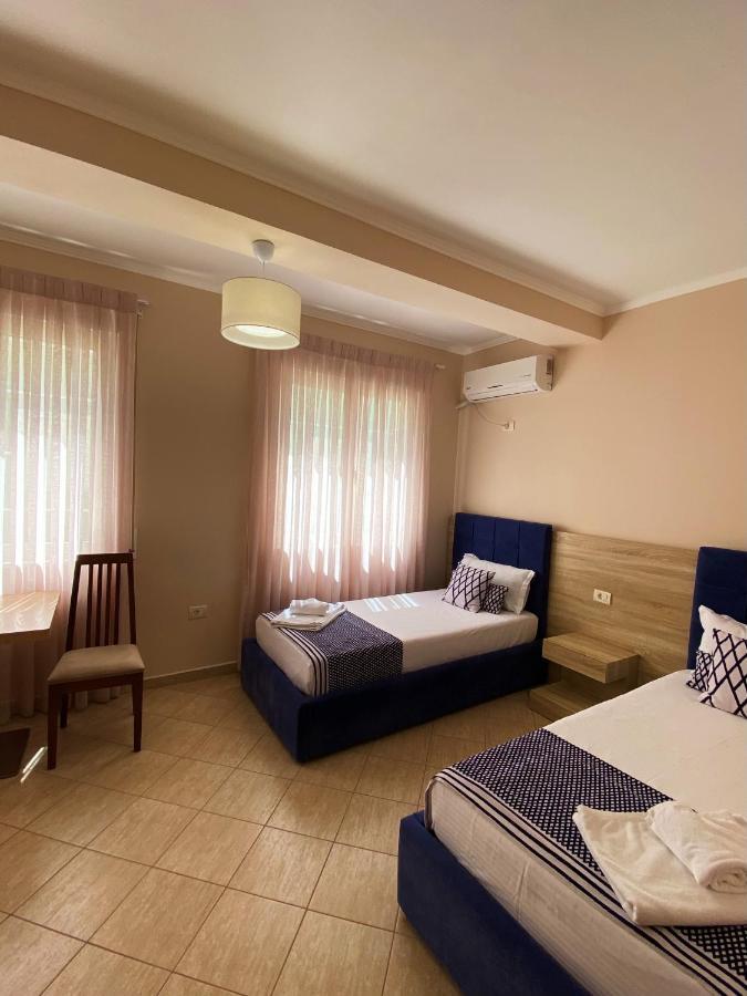 Bel Ami Suita Hotel Orikum Kültér fotó