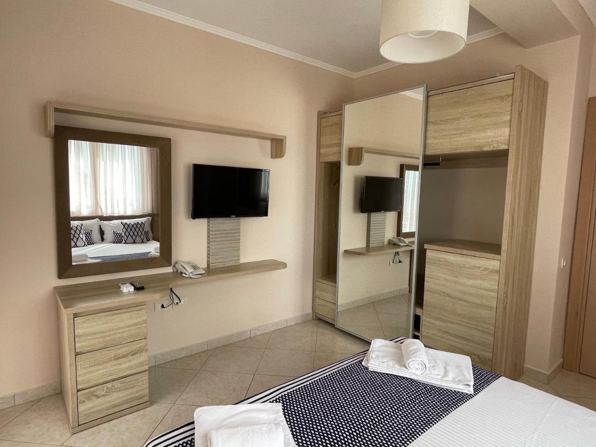 Bel Ami Suita Hotel Orikum Kültér fotó