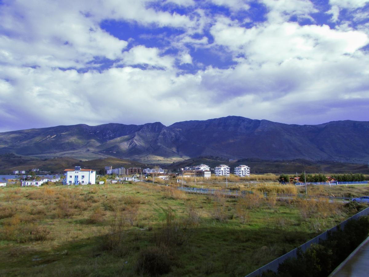 Bel Ami Suita Hotel Orikum Kültér fotó
