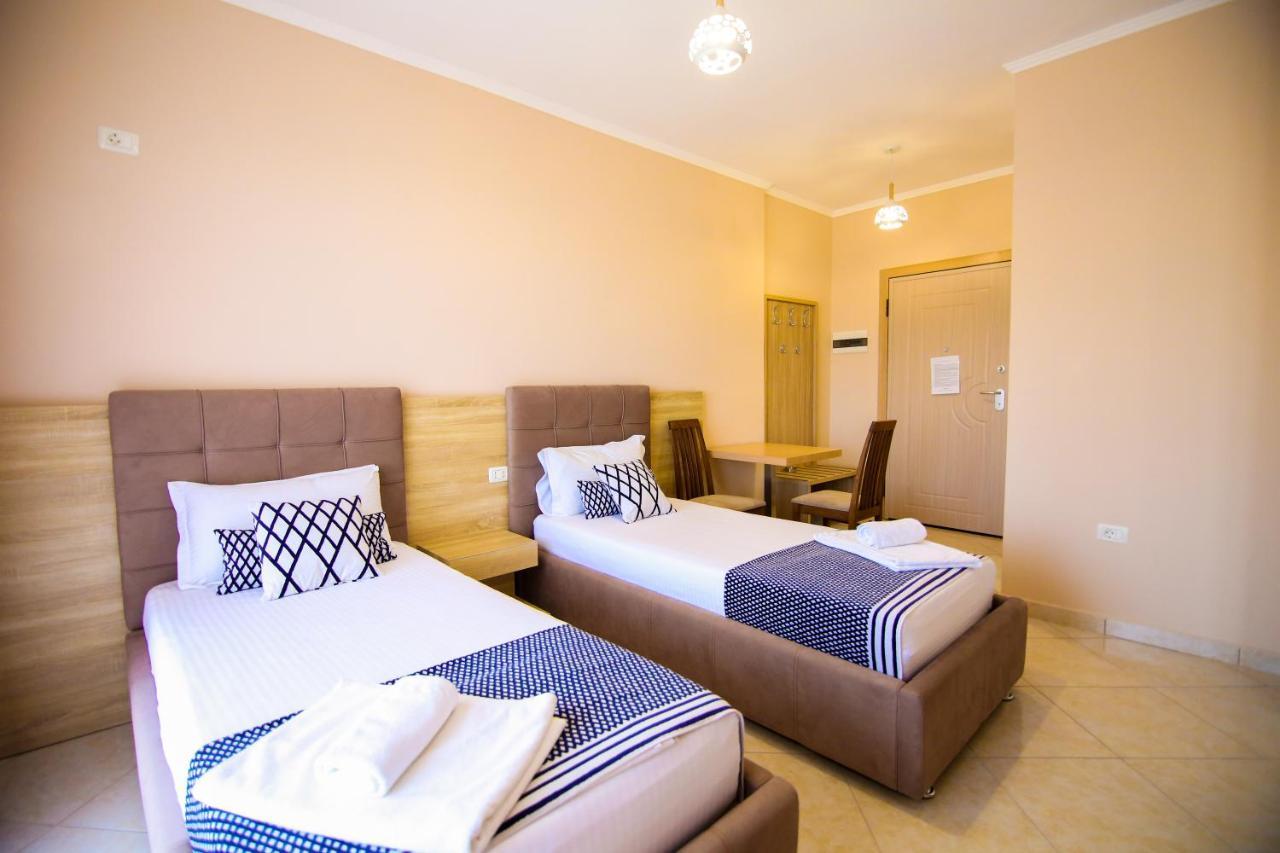 Bel Ami Suita Hotel Orikum Kültér fotó